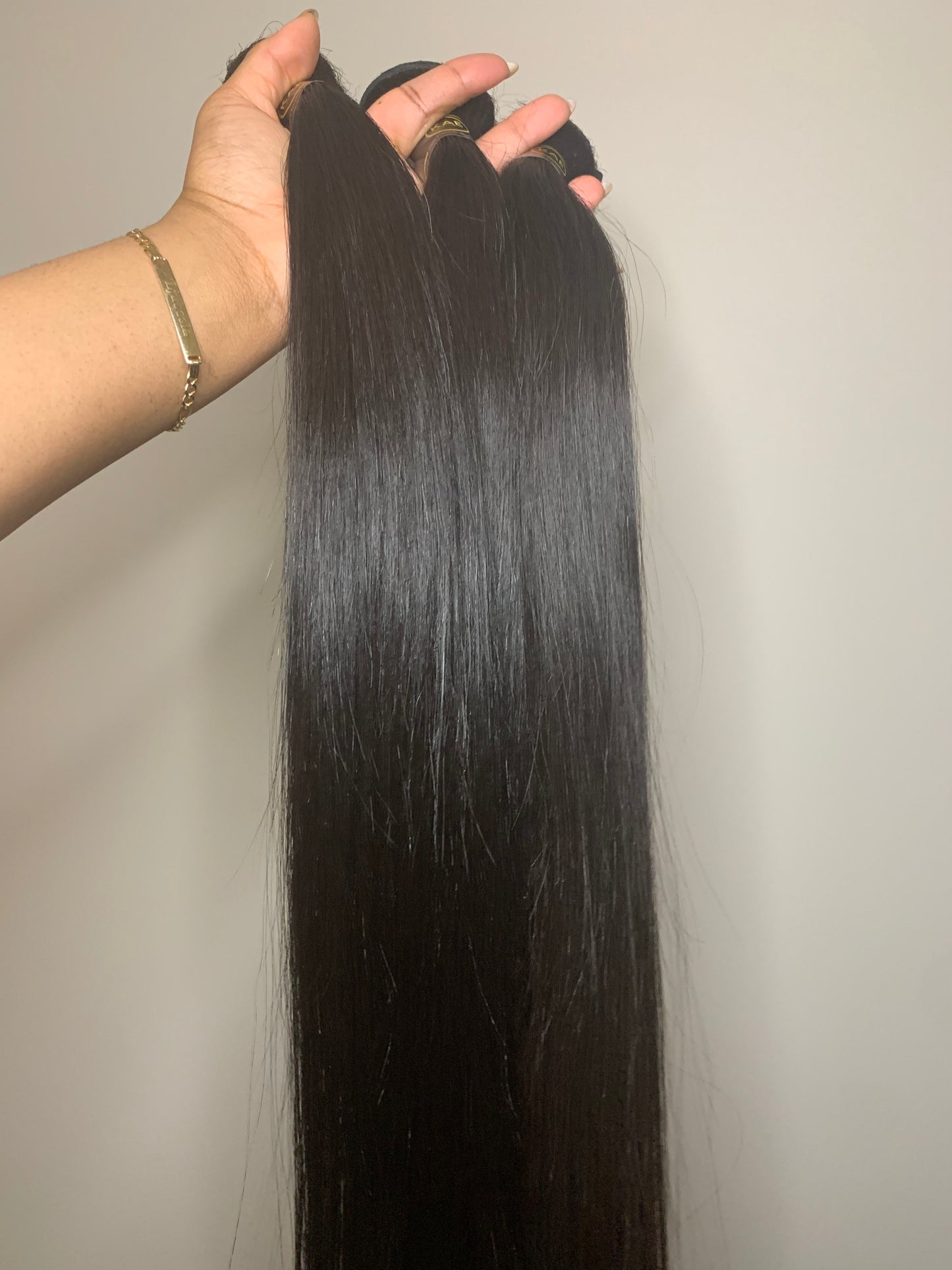 Silky Straight Bundles